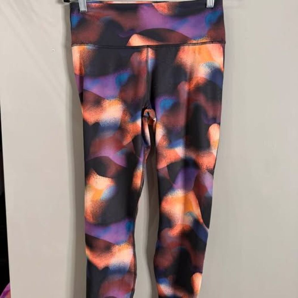 Fabletics Activewear Set Size Large - Picture 5 of 8